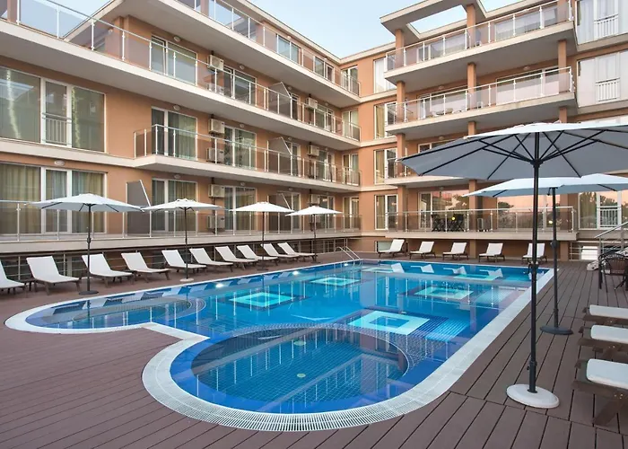 Santa Maria * Ahtopol